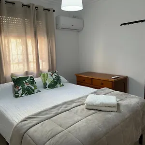 Apartamento Familiar En Barrio Reina Victoria, Huelva